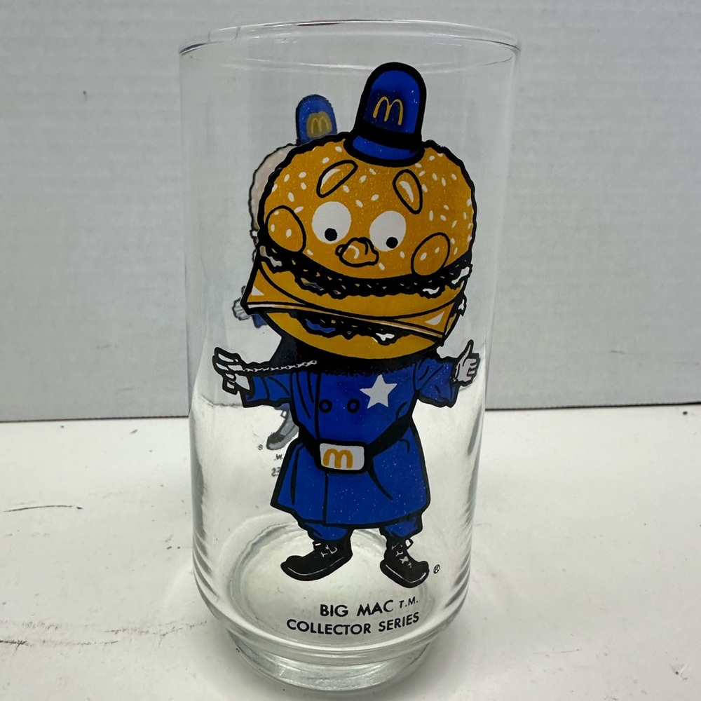 Vintage McDonald’s big Mac series glass